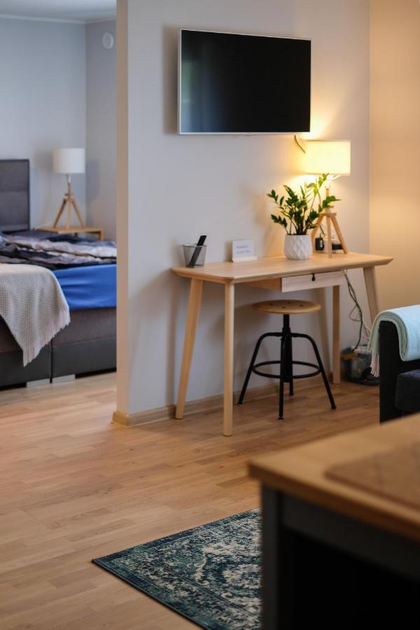 Ohtu Poik 2 City Center Basement Apartment Pärnu Kültér fotó