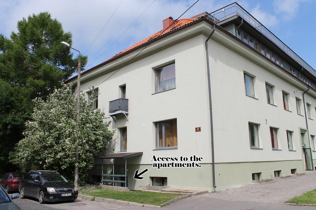 Ohtu Poik 2 City Center Basement Apartment Pärnu Kültér fotó